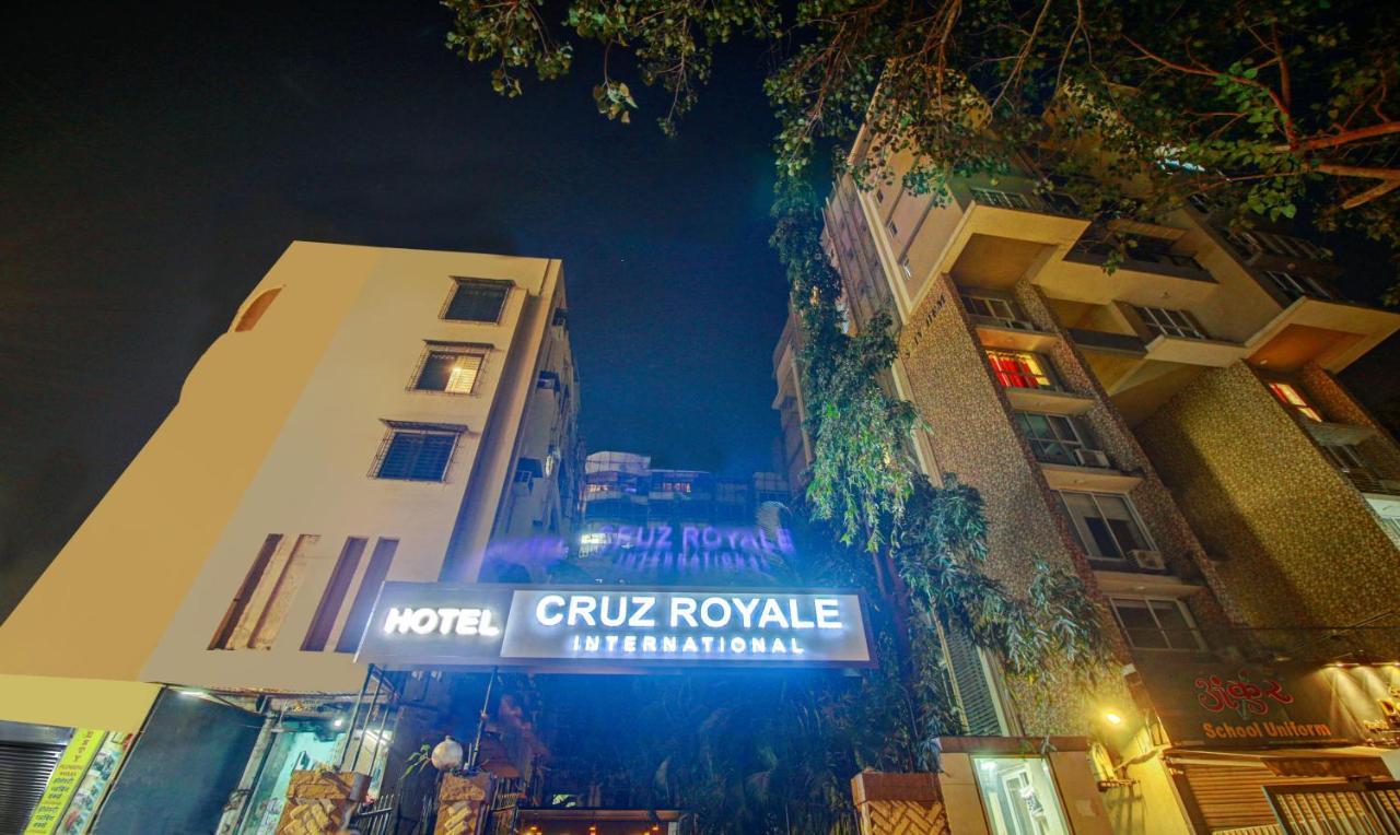 Treebo Cruz Royale Santacruz West Hotel Mumbai Exterior photo